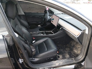 2019 Tesla Model 3, VIN 5YJ3E1EA4KF305611. Фото 5 з 6 з аукціону IAAI. Каталог авто зі США OpenDataCar.