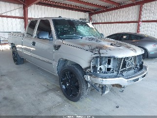 2004 Gmc Sierra 1500, VIN 2GTEC19T241192404. Фото 1 з 6 з аукціону IAAI. Каталог авто зі США OpenDataCar.