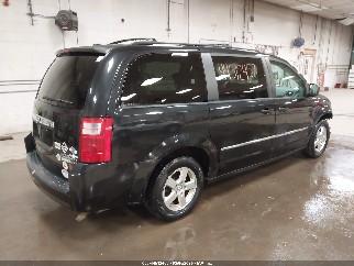 2010 Dodge Grand Caravan, VIN 2D4RN5D1XAR138650. Фото 4 з 6 з аукціону IAAI. Каталог авто зі США OpenDataCar.
