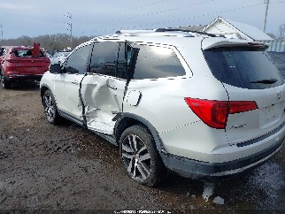 2017 Honda Pilot, VIN 5FNYF6H01HB098932. Фото 3 з 6 з аукціону IAAI. Каталог авто зі США OpenDataCar.
