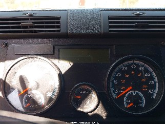 2015 Freightliner Cascadia 125, VIN 3AKJGLD50FSGC4651. Фото 5 з 6 з аукціону IAAI. Каталог авто зі США OpenDataCar.