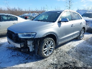 2015 Audi Q3, VIN WA1GFEFS1FR014068. Фото 2 из 6 с аукциона IAAI. Каталог авто из США OpenDataCar.