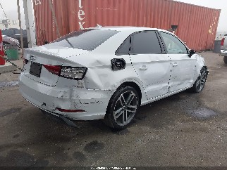 2018 Audi A3, VIN WAUAUGFF8J1003735. Фото 4 з 6 з аукціону IAAI. Каталог авто зі США OpenDataCar.