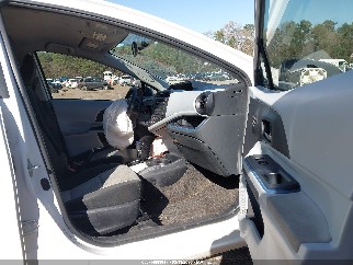 2012 Toyota Prius C, VIN JTDKDTB38C1507393. Фото 5 из 6 с аукциона IAAI. Каталог авто из США OpenDataCar.