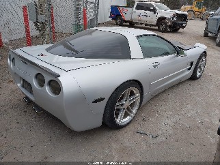 2002 Chevrolet Corvette, VIN 1G1YY22G025107534. Zdjęcie 4 z 6 z aukcji IAAI. Katalog aut z USA OpenDataCar.