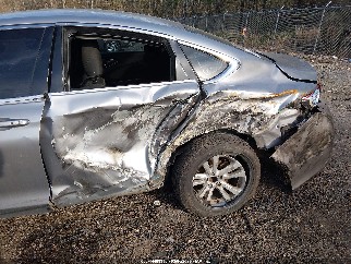 2015 Chrysler 200, VIN 1C3CCCAB3FN754869. Фото 6 з 6 з аукціону IAAI. Каталог авто зі США OpenDataCar.