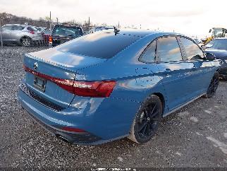 2025 Volkswagen Jetta, VIN 3VW2T7BU6SM025555. Фото 4 з 6 з аукціону IAAI. Каталог авто зі США OpenDataCar.