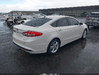 2018 Ford Fusion, VIN 3FA6P0LU9JR133898. Фото 4 з 6 з аукціону IAAI. Каталог авто зі США OpenDataCar.