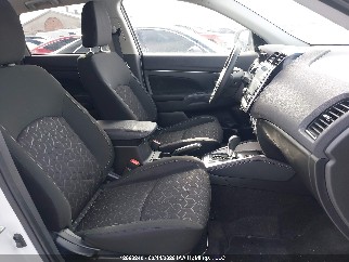 2023 Mitsubishi RVR, VIN JA4AJVAW5PU605999. Фото 5 з 6 з аукціону IAAI. Каталог авто зі США OpenDataCar.