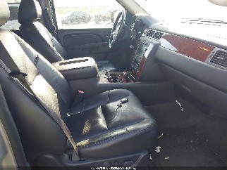 2010 Chevrolet Avalanche, VIN 3GNVKGE00AG226075. Фото 5 з 6 з аукціону IAAI. Каталог авто зі США OpenDataCar.