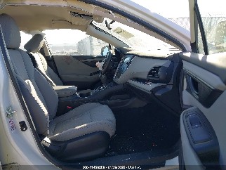 2020 Subaru Legacy, VIN 4S3BWAB60L3013011. Фото 5 из 6 с аукциона IAAI. Каталог авто из США OpenDataCar.