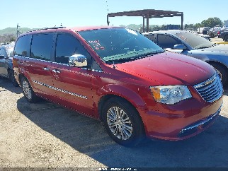 2015 Chrysler Town & Country, VIN 2C4RC1CG1FR656896. Фото 1 из 6 с аукциона IAAI. Каталог авто из США OpenDataCar.