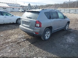 2016 Jeep Compass, VIN 1C4NJCEA1GD704846. Фото 4 з 6 з аукціону IAAI. Каталог авто зі США OpenDataCar.