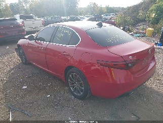 2018 Alfa romeo Giulia, VIN ZARFAEDN4J7567126. Фото 3 з 6 з аукціону IAAI. Каталог авто зі США OpenDataCar.