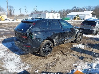 2025 Volvo XC60, VIN YV4M12RD8S1018899. Фото 4 з 6 з аукціону IAAI. Каталог авто зі США OpenDataCar.