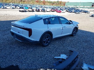 2025 Kia K4, VIN 3KPFT4DE0SE066296. Фото 4 з 6 з аукціону IAAI. Каталог авто зі США OpenDataCar.