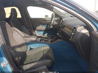 2022 Volvo C40, VIN YV4ED3GB9N2000364. Фото 5 из 6 с аукциона IAAI. Каталог авто из США OpenDataCar.