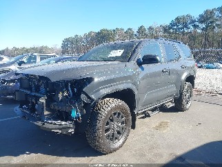 2025 Toyota 4Runner, VIN JTEVA5AR0S5005827. Фото 2 из 6 с аукциона IAAI. Каталог авто из США OpenDataCar.