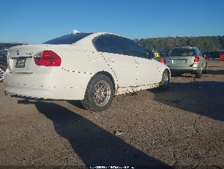 2007 Bmw 3 Series, VIN WBAVA33517PV67053. Фото 4 з 6 з аукціону IAAI. Каталог авто зі США OpenDataCar.