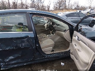 2014 Nissan Sentra, VIN 3N1AB7AP2EY253372. Фото 5 з 6 з аукціону IAAI. Каталог авто зі США OpenDataCar.