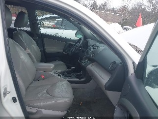 2011 Toyota RAV4, VIN 2T3DF4DV2BW106462. Фото 5 з 6 з аукціону IAAI. Каталог авто зі США OpenDataCar.
