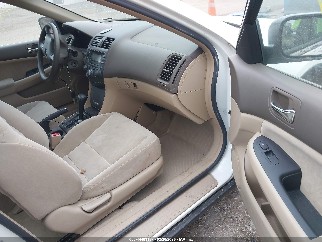 2003 Honda Accord, VIN 1HGCM56383A015295. Фото 5 з 6 з аукціону IAAI. Каталог авто зі США OpenDataCar.