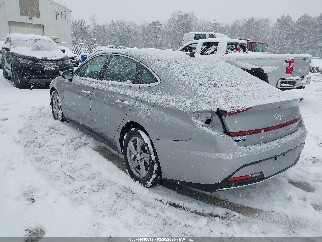 2023 Hyundai Sonata, VIN KMHL24JA1PA342935. Фото 3 з 6 з аукціону IAAI. Каталог авто зі США OpenDataCar.