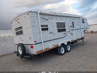 2003 Jayco Quest Series 253 D, VIN 1UJCJ02L331DD0195. Фото 4 з 6 з аукціону IAAI. Каталог авто зі США OpenDataCar.