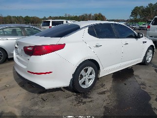 2015 Kia Optima, VIN KNAGM4A76F5542105. Фото 4 з 6 з аукціону IAAI. Каталог авто зі США OpenDataCar.