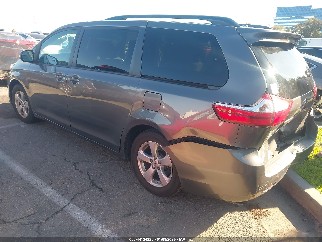 2017 Toyota Sienna, VIN 5TDKZ3DC7HS842766. Фото 3 з 6 з аукціону IAAI. Каталог авто зі США OpenDataCar.