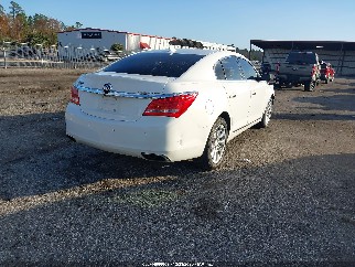 2016 Buick LaCrosse, VIN 1G4GB5G32GF257024. Фото 4 з 6 з аукціону IAAI. Каталог авто зі США OpenDataCar.
