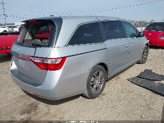 2013 Honda Odyssey, VIN 5FNRL5H61DB045783. Zdjęcie 4 z 6 z aukcji IAAI. Katalog aut z USA OpenDataCar.