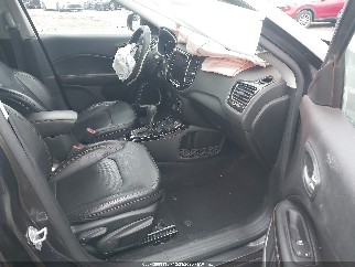 2020 Jeep Compass, VIN 3C4NJDCBXLT185379. Фото 5 з 6 з аукціону IAAI. Каталог авто зі США OpenDataCar.