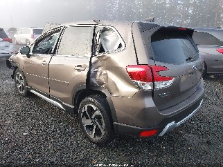 2024 Subaru Forester, VIN JF2SKAMC4RH494506. Фото 3 из 6 с аукциона IAAI. Каталог авто из США OpenDataCar.