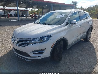 2017 Lincoln MKC, VIN 5LMCJ3C9XHUL68494. Фото 2 из 6 с аукциона IAAI. Каталог авто из США OpenDataCar.
