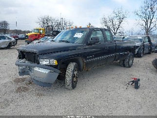 1996 Dodge Ram 3500, VIN 3B7MC33W0TM120683. Фото 2 из 6 с аукциона IAAI. Каталог авто из США OpenDataCar.