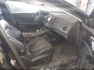 2015 Chrysler 200, VIN 1C3CCCEGXFN523747. Zdjęcie 5 z 6 z aukcji IAAI. Katalog aut z USA OpenDataCar.