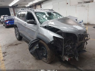 2019 Jeep Cherokee, VIN 1C4PJMBX3KD314430. Zdjęcie 1 z 6 z aukcji IAAI. Katalog aut z USA OpenDataCar.