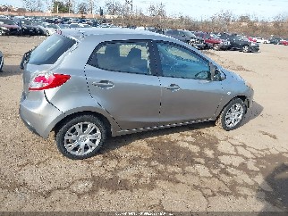 2011 Mazda 2, VIN JM1DE1HZ3B0103816. Фото 4 з 6 з аукціону IAAI. Каталог авто зі США OpenDataCar.