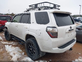 2019 Toyota 4Runner, VIN JTEBU5JR7K5622734. Фото 3 з 6 з аукціону IAAI. Каталог авто зі США OpenDataCar.