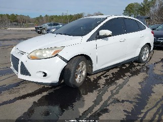 2014 Ford Focus, VIN 1FADP3F2XEL455506. Фото 2 з 6 з аукціону IAAI. Каталог авто зі США OpenDataCar.