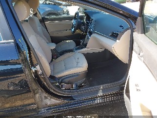 2019 Hyundai Elantra, VIN KMHD74LF1KU817649. Zdjęcie 5 z 6 z aukcji IAAI. Katalog aut z USA OpenDataCar.