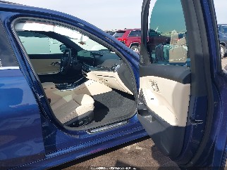 2024 Bmw 3 Series, VIN 3MW69FF02R8E74350. Фото 5 з 6 з аукціону IAAI. Каталог авто зі США OpenDataCar.