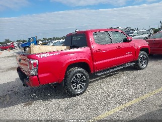 2021 Toyota Tacoma, VIN 3TMAZ5CN7MM158885. Zdjęcie 4 z 6 z aukcji IAAI. Katalog aut z USA OpenDataCar.