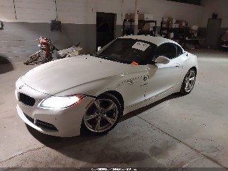 2016 Bmw Z4, VIN WBALL5C57G5A20381. Фото 2 из 6 с аукциона IAAI. Каталог авто из США OpenDataCar.