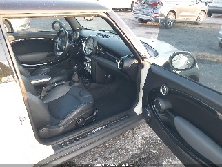 2010 Mini John Cooper Works, VIN WMWMF9C59ATF97564. Photo 5 of 6 from IAAI auction. OpenDataCar US salvage catalog.