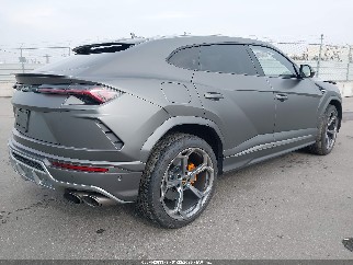 2021 Lamborghini Urus, VIN ZPBUA1ZLXMLA15796. Photo 4 of 6 from IAAI auction. OpenDataCar US salvage catalog.