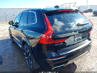 2018 Volvo XC60, VIN YV4A22RL4J1049993. Фото 3 з 6 з аукціону IAAI. Каталог авто зі США OpenDataCar.