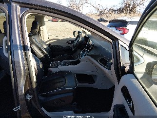 2023 Chrysler Pacifica, VIN 2C4RC1GG8PR551641. Фото 5 з 6 з аукціону IAAI. Каталог авто зі США OpenDataCar.