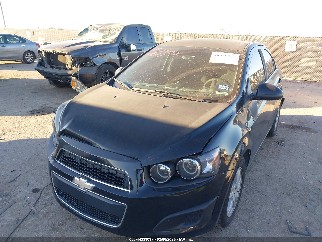 2016 Chevrolet Sonic, VIN 1G1JC5SHXG4115373. Фото 2 из 6 с аукциона IAAI. Каталог авто из США OpenDataCar.